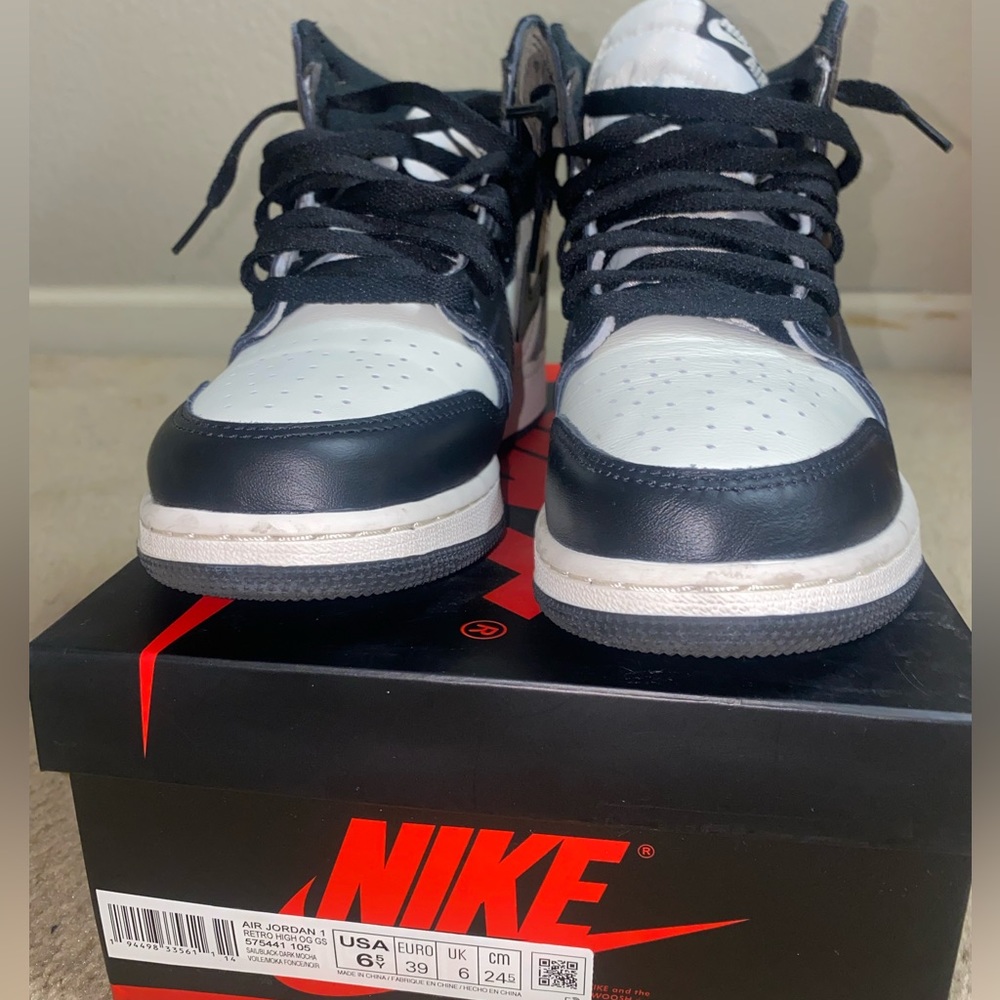 Air jordan 1 retro high mochas